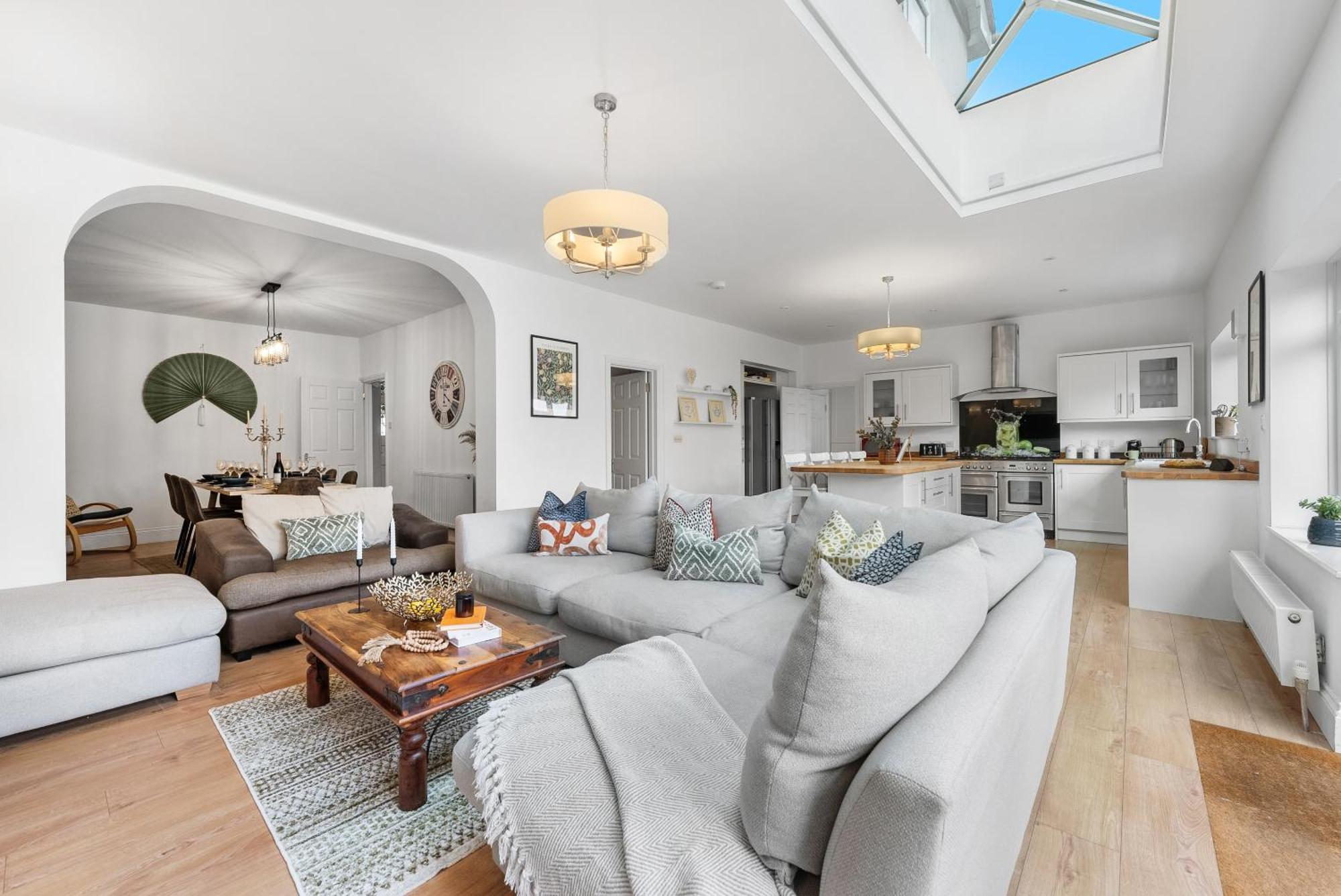 Long Term And Summer Special Offer! 5-Bedroom Spacious, Stunning Design, Sociable Areas & Cosy House Near South Downs Park, Sleeps 11 With Games Room, Private Parking And Garden- By Blue Puffin Stays Waterlooville Exterior foto